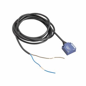 Czujnik indukcyjny płaski z wyjściem PNP 1NO 12-24V DC kabel 10m